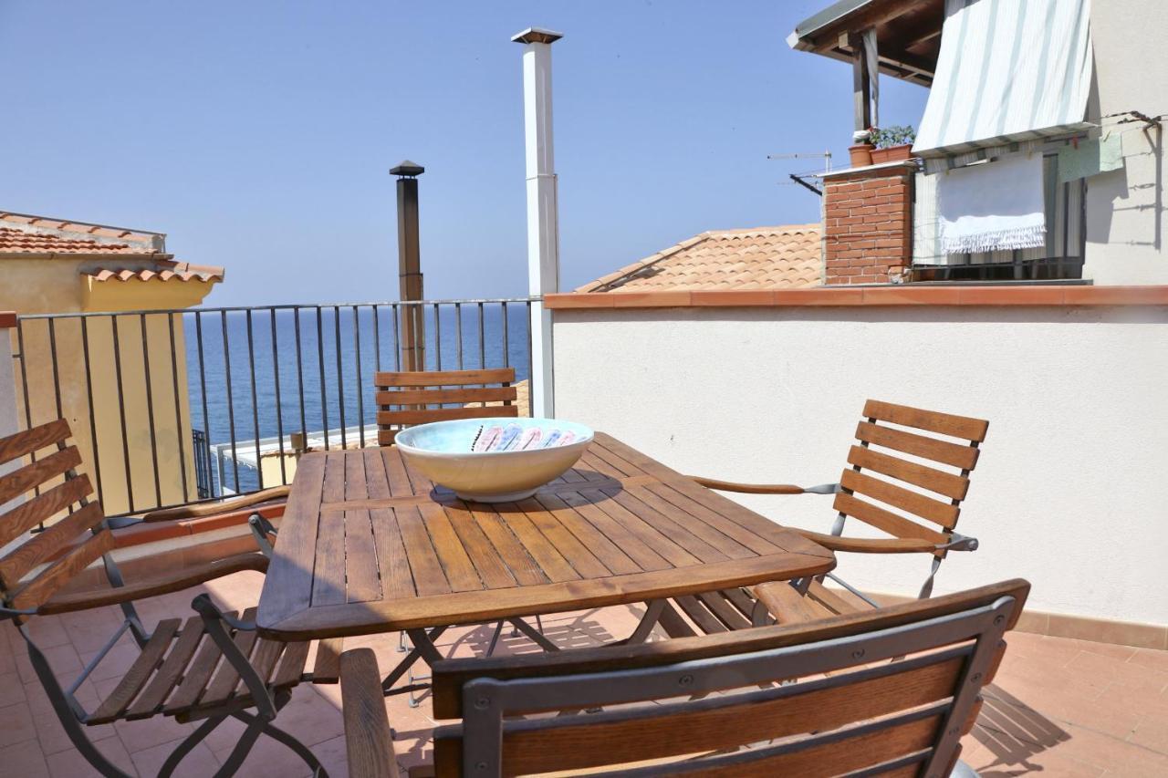 דירות צ'פאלו Terrazza Lucilla מראה חיצוני תמונה