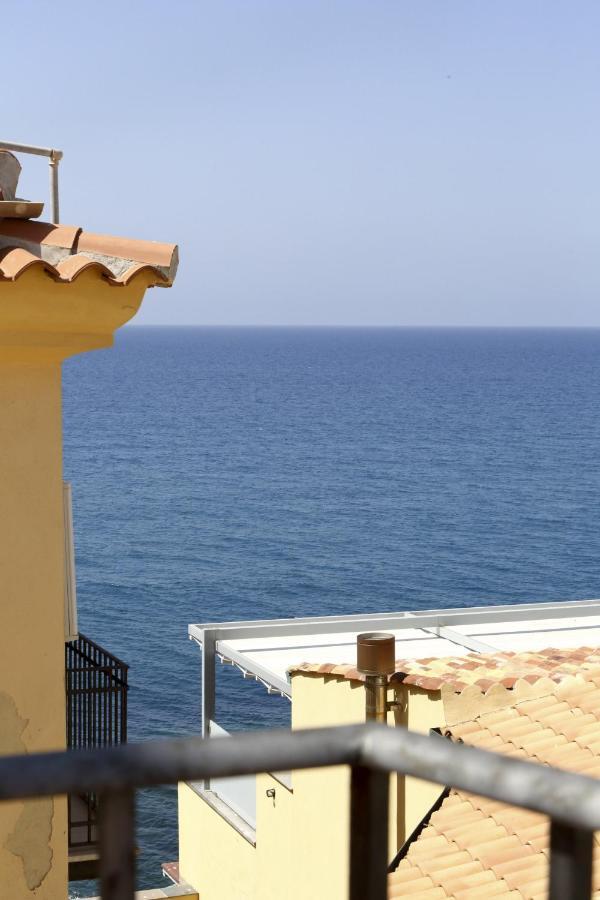 דירות צ'פאלו Terrazza Lucilla מראה חיצוני תמונה